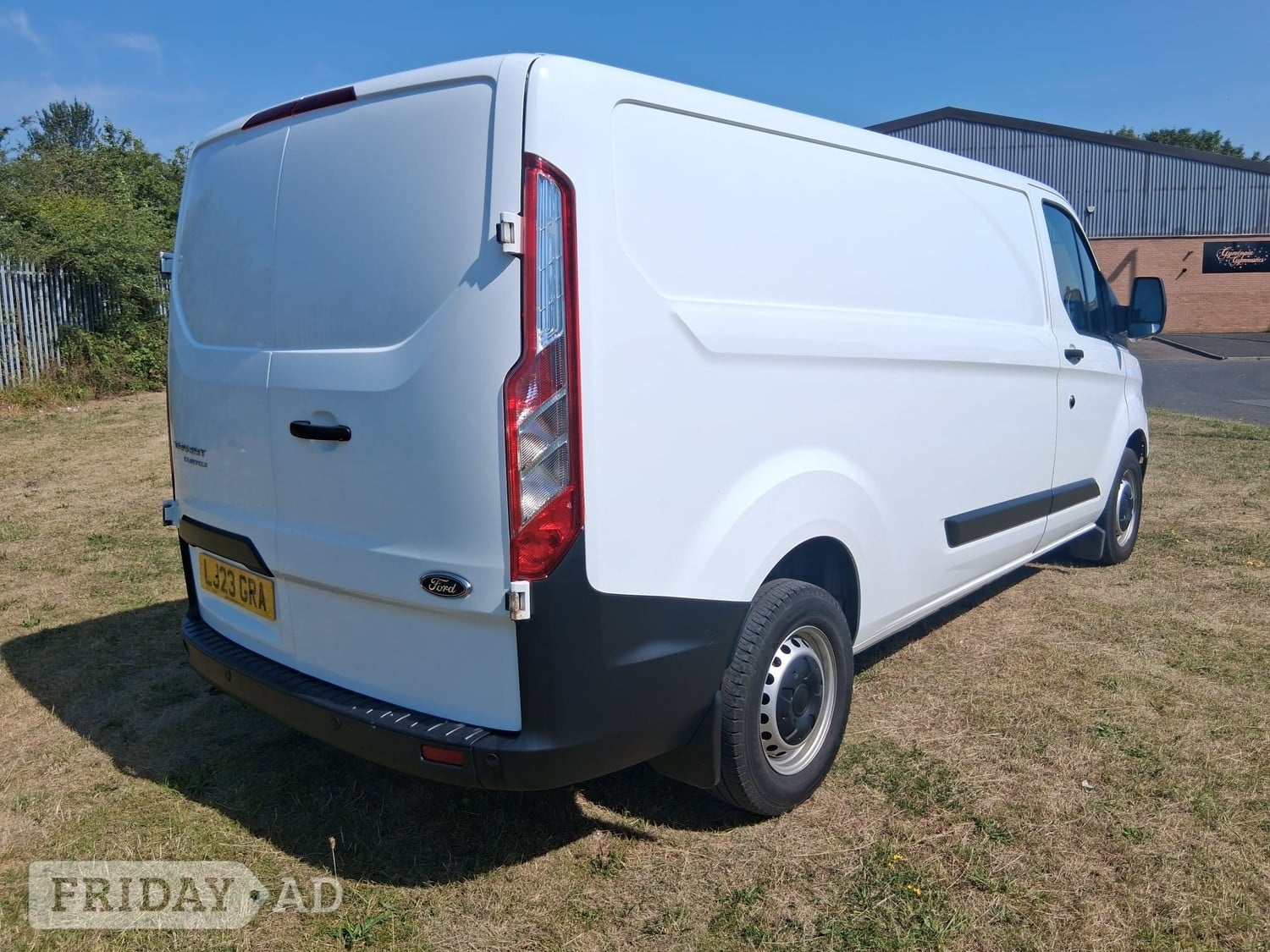 Ford Transit Custom 2023 - Vans & Commercial Vehicles