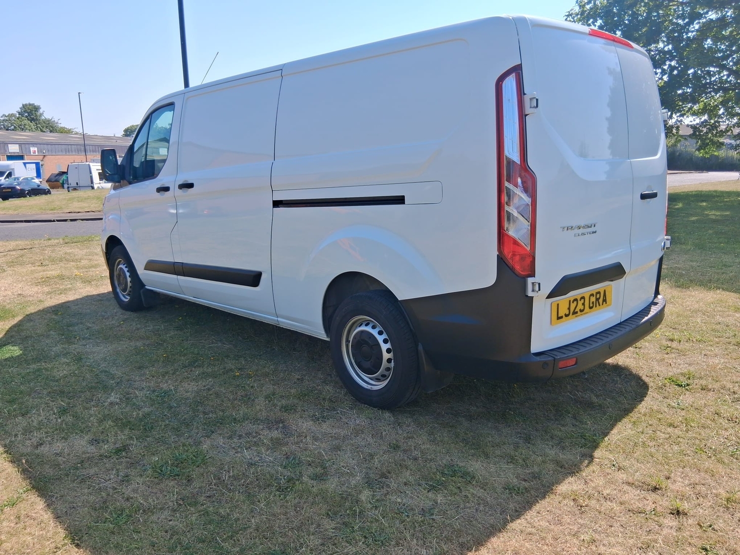 [ berth ]Ford Transit Custom