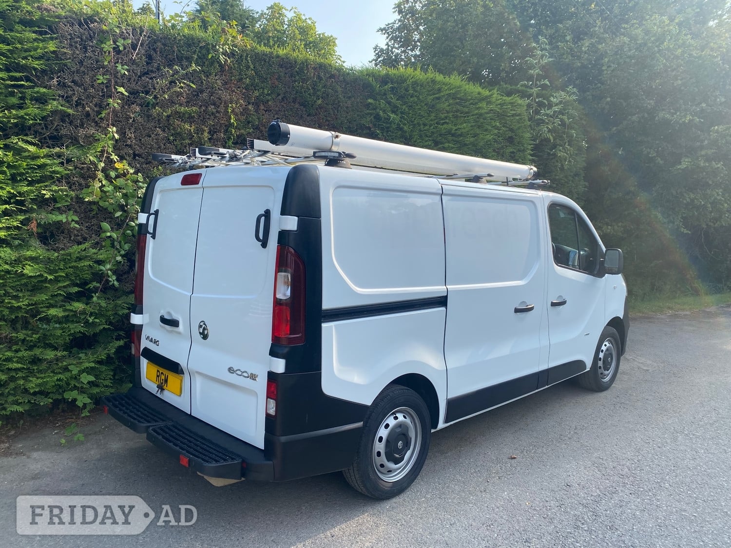 [ berth ]Vauxhall Vivaro
