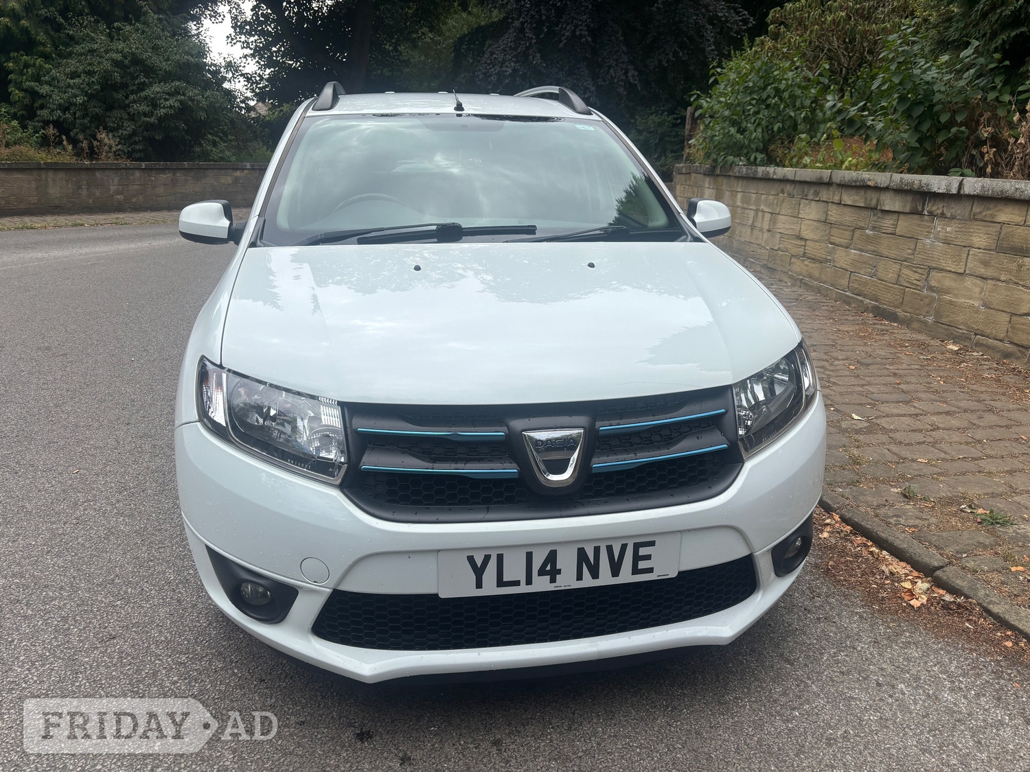 [ berth ]Dacia Logan