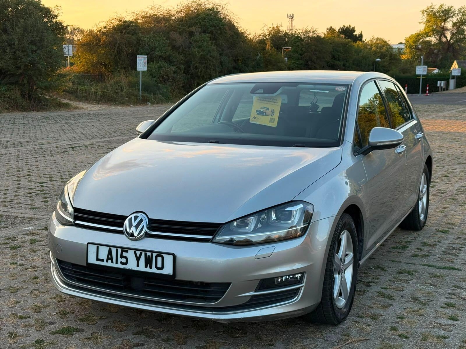 Volkswagen Golf 2015 - Cars in Swanley