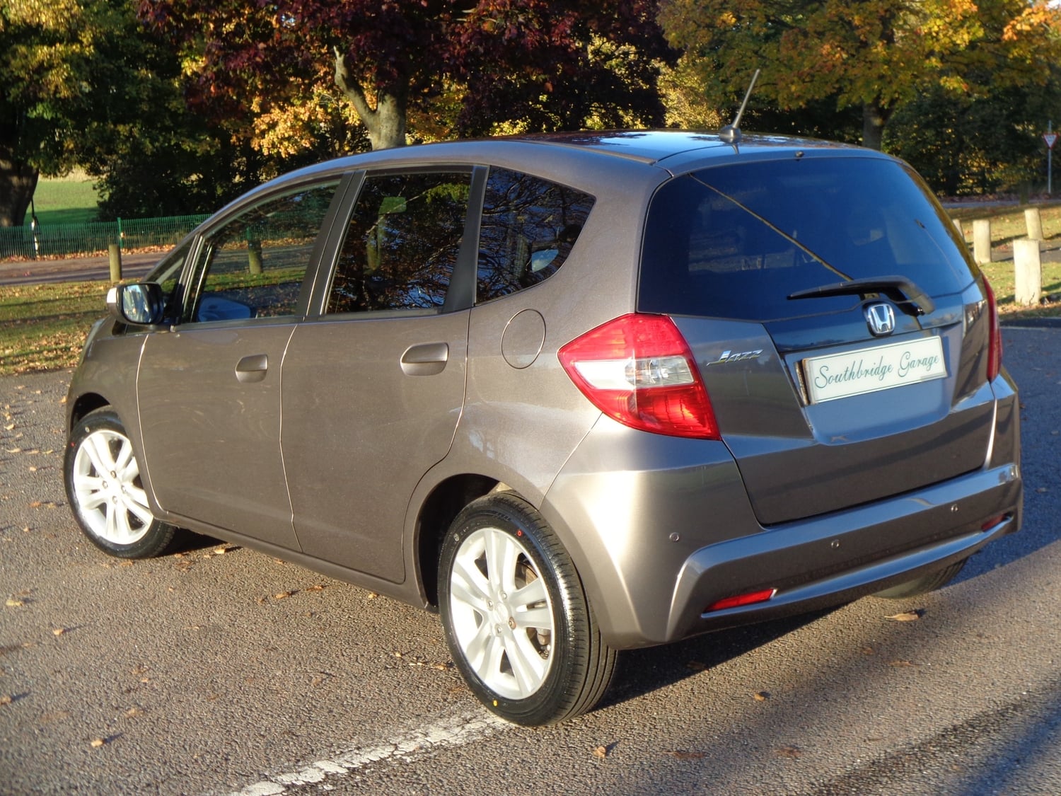 Honda Jazz 2015 - Cars in Cupar