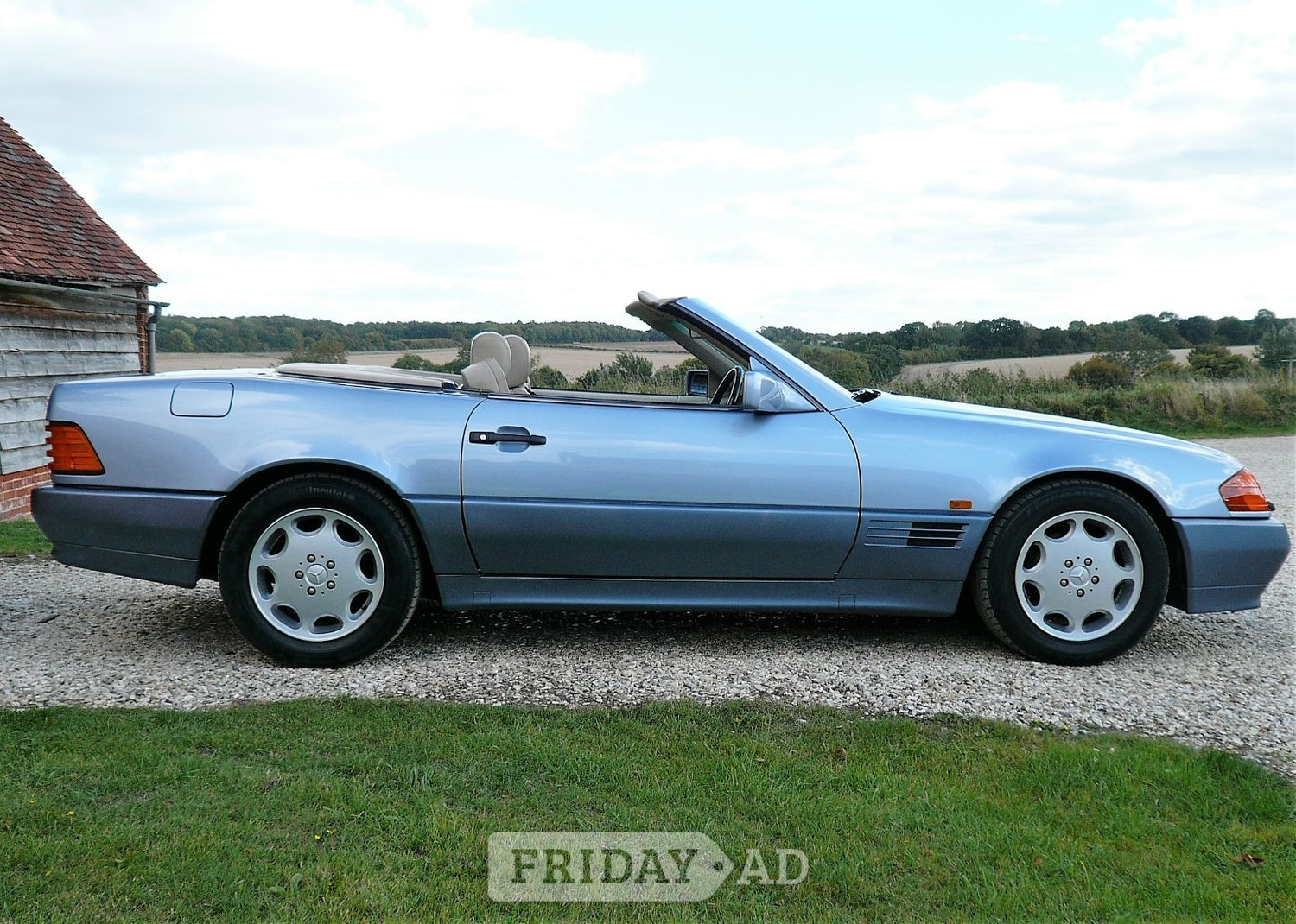 [ berth ]Mercedes-Benz SL Class