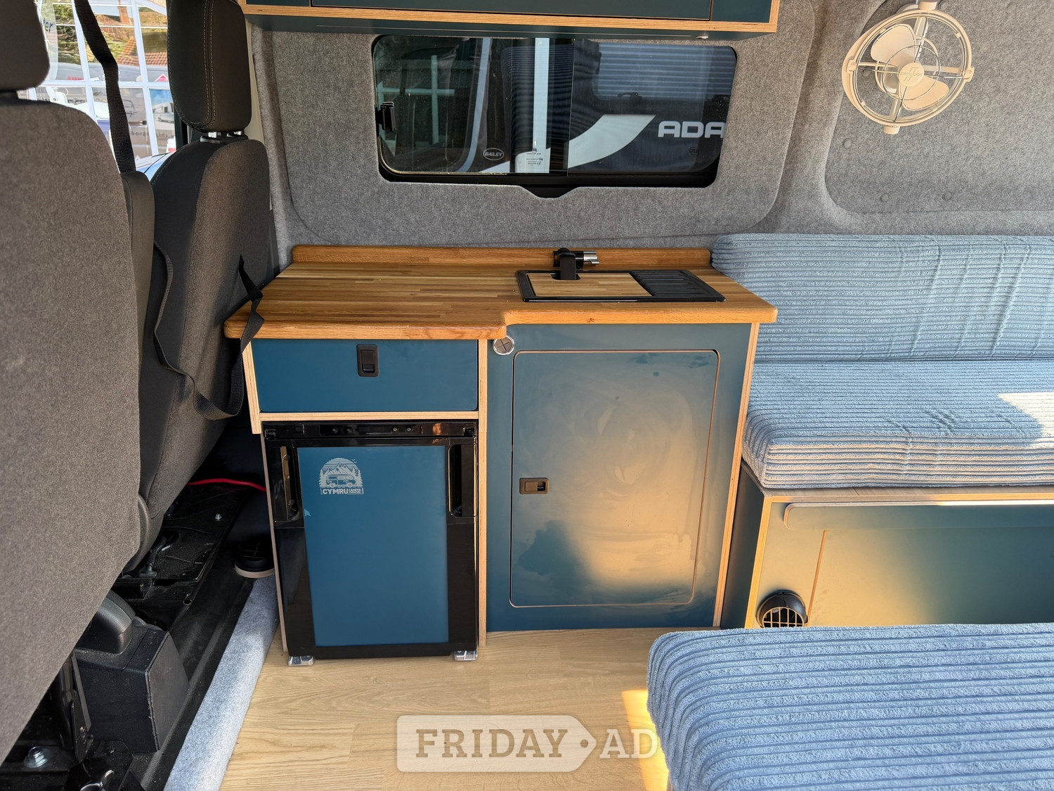 [ berth ]Ford Transit Custom