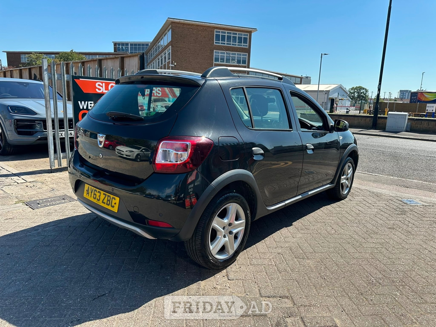 Dacia Sandero Stepway 2013 - Cars in Slough