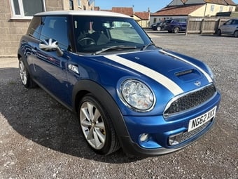 Mini Hatch 2012