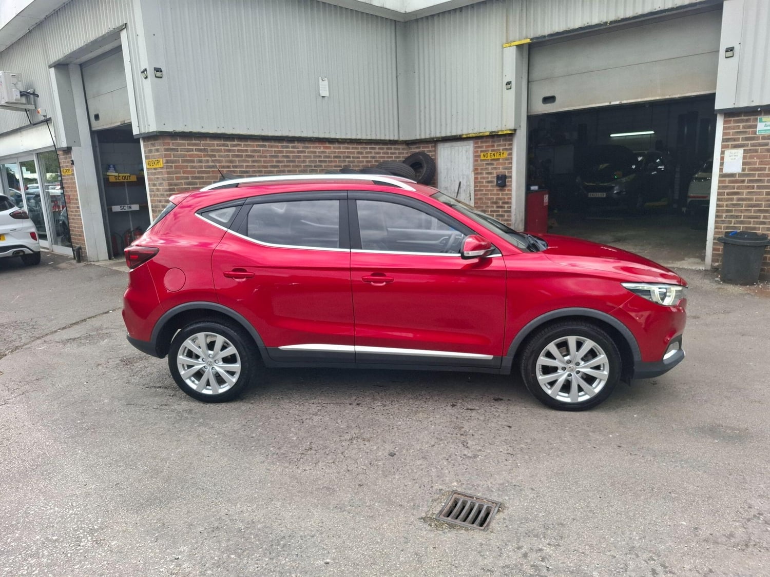 MG ZS 2018 - Cars in Ashford