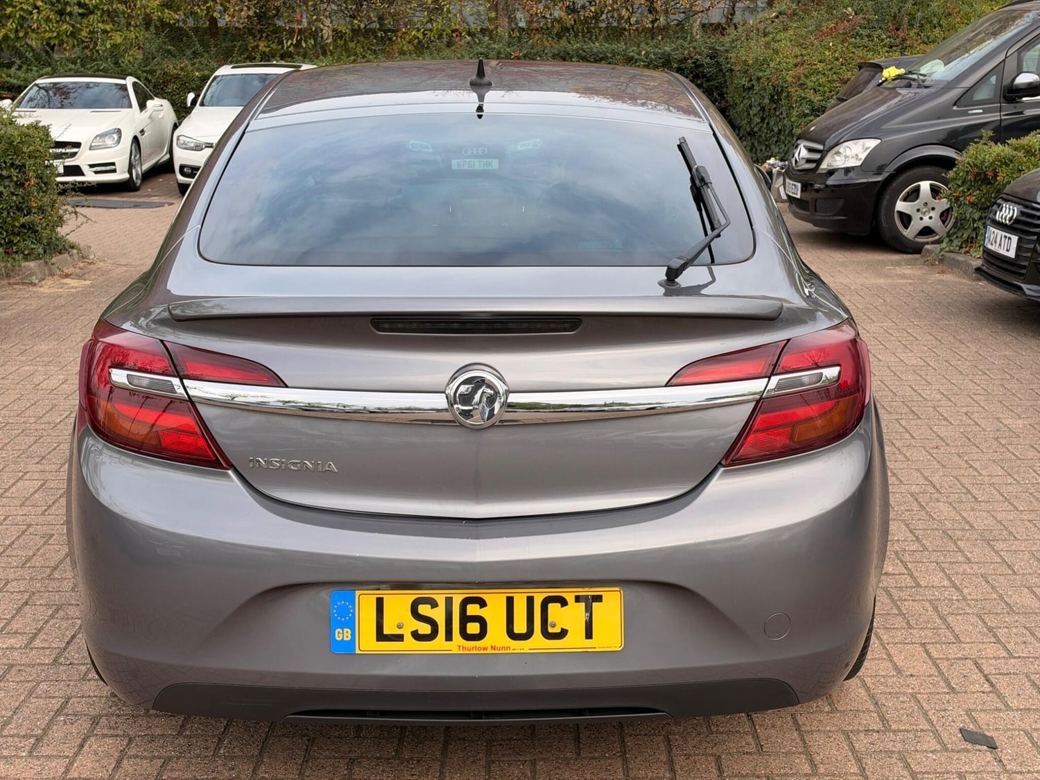 Vauxhall Insignia 2016 - Cars