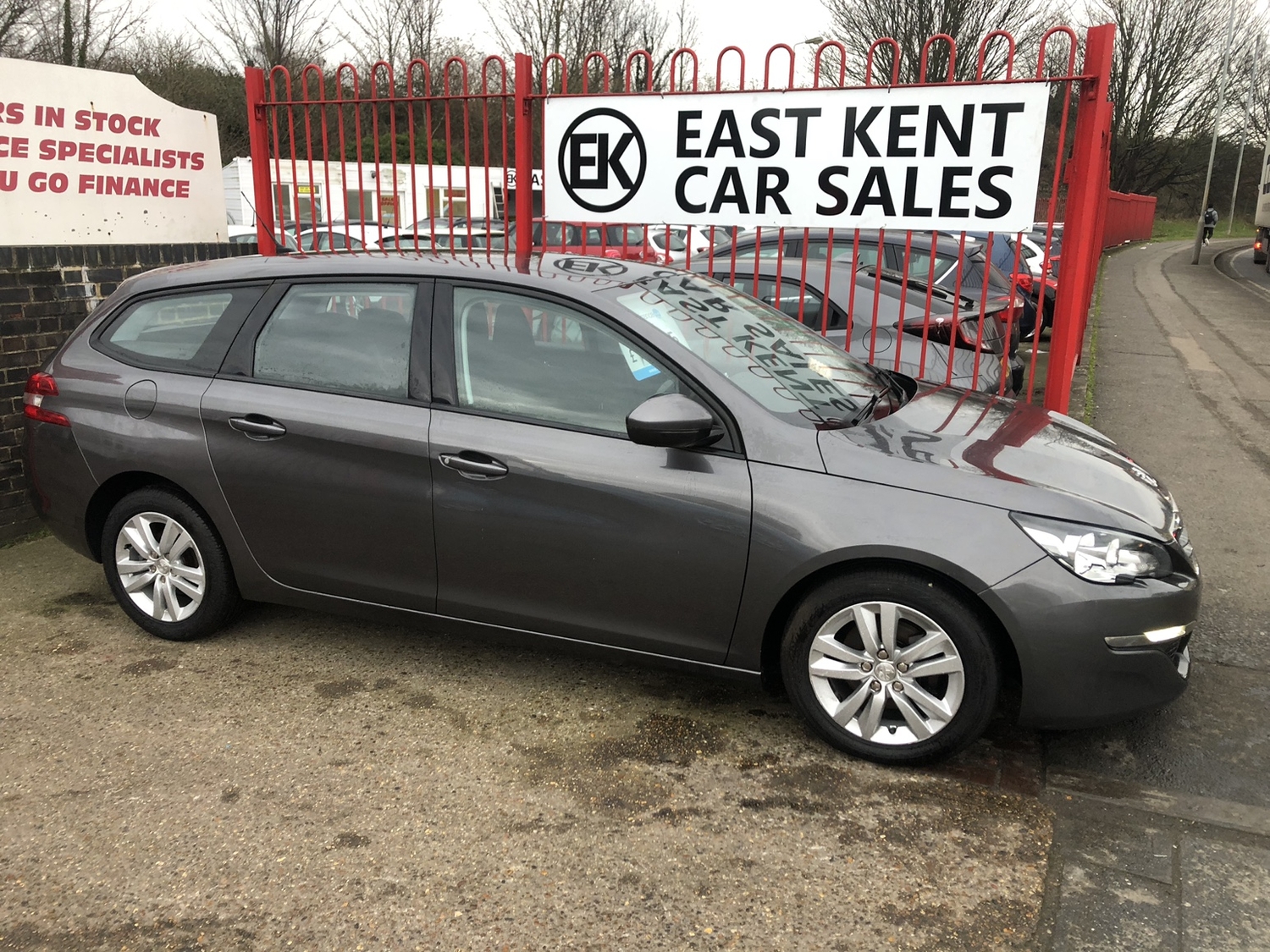 Peugeot 308 2016 - Cars in Sittingbourne