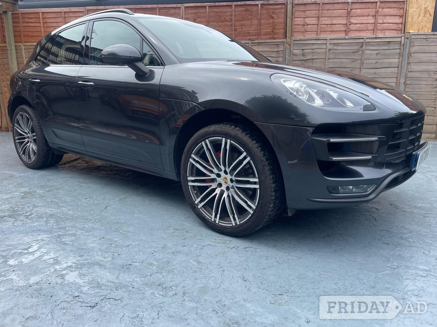 Porsche Macan 2016 in Hillingdon