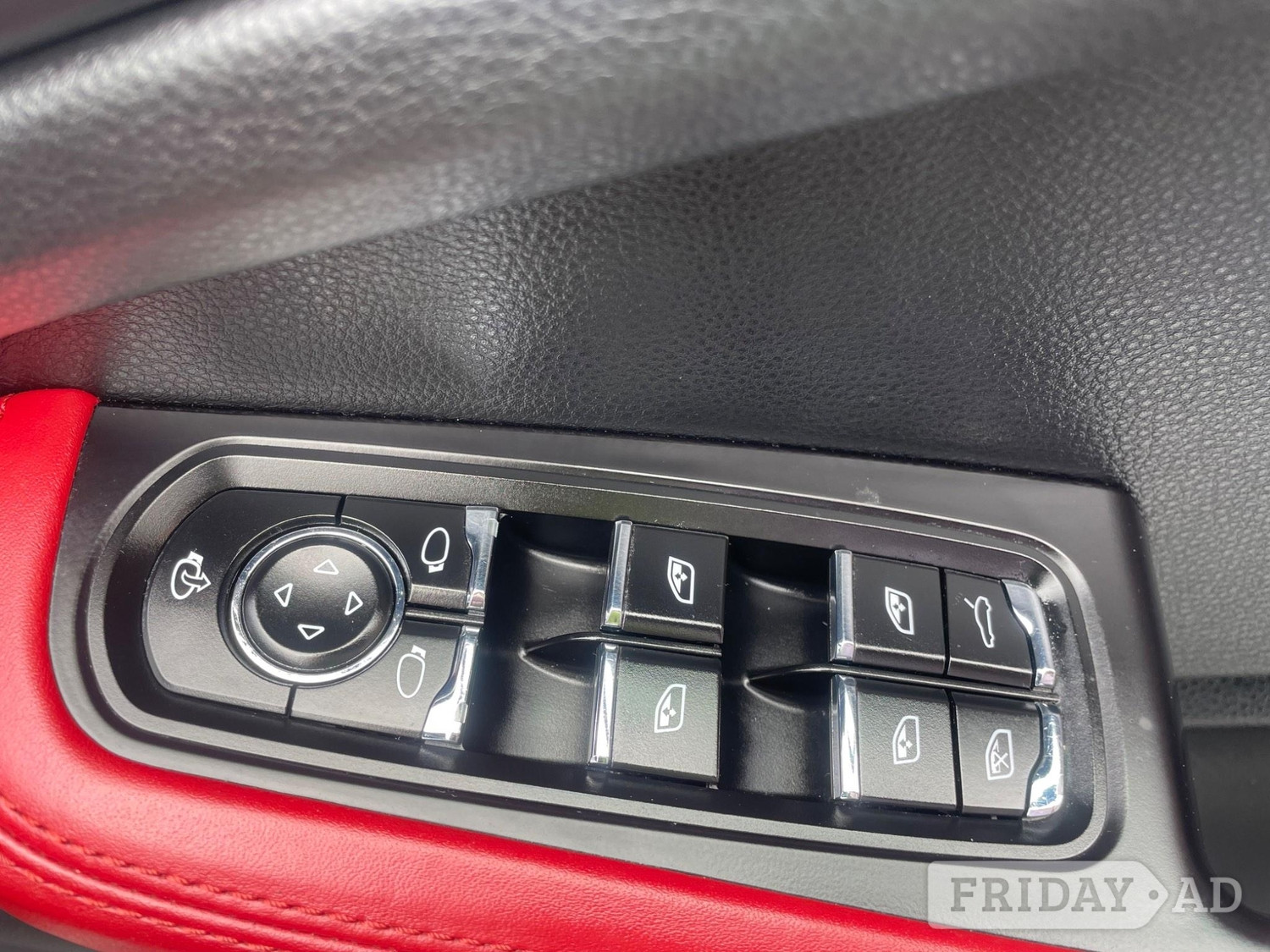 Porsche Macan 2016 - Cars