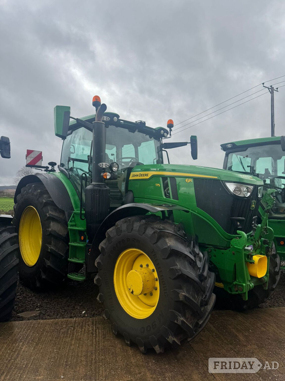 [ berth ]John Deere 6R 175