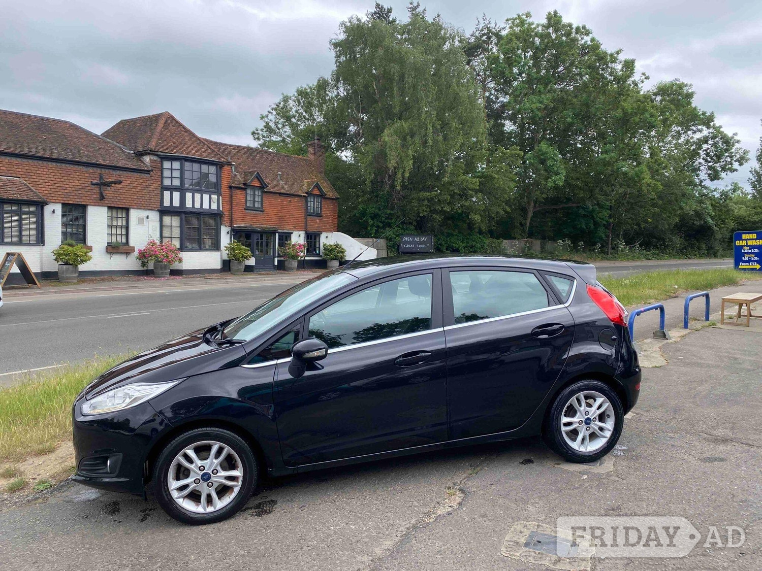 Ford Fiesta 2015 - Cars