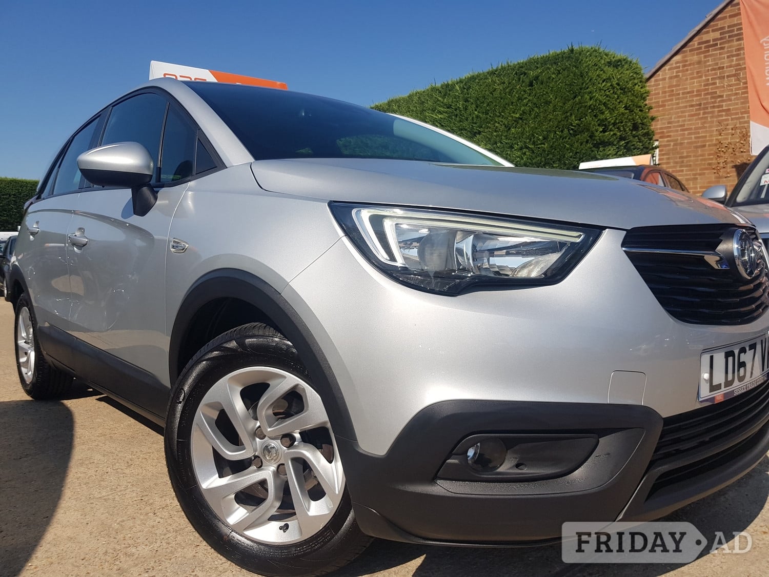 [ berth ]Vauxhall Crossland X