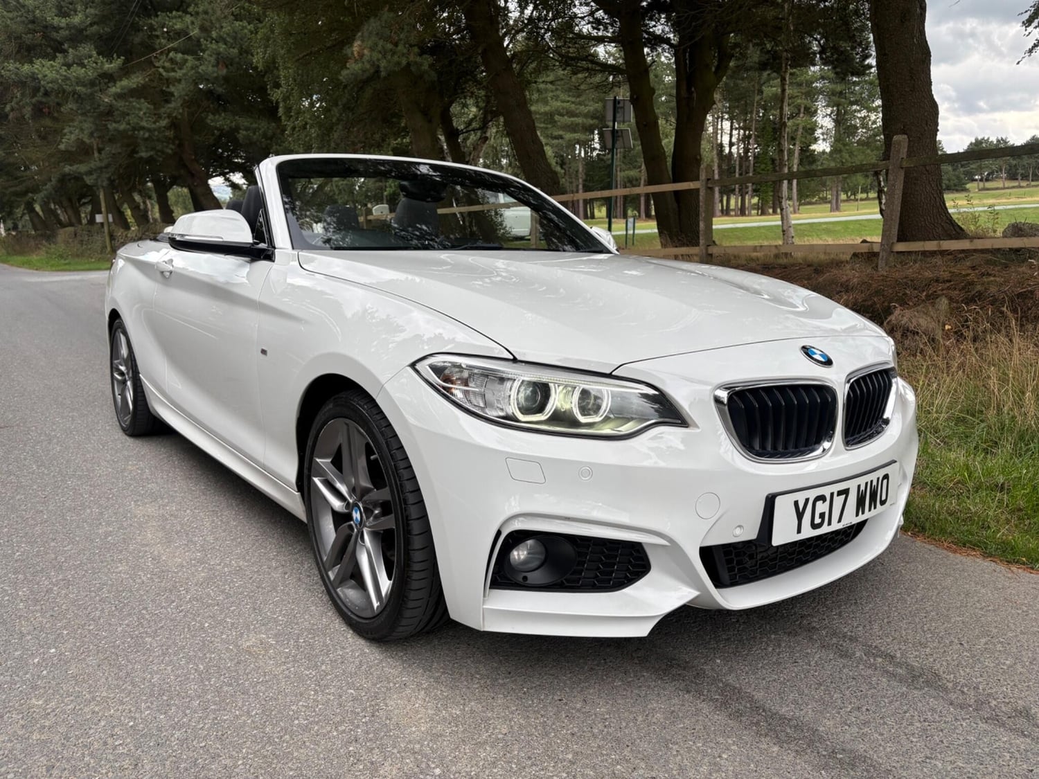 BMW 2 Series 2016 in Huddersfield