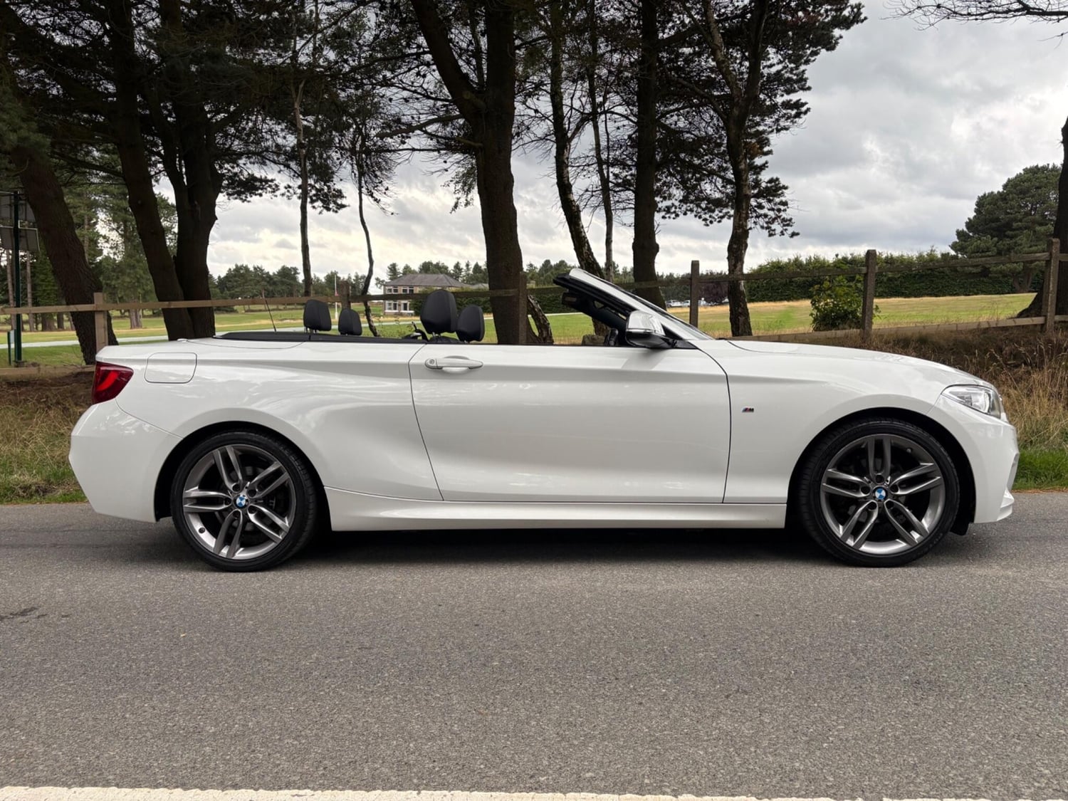 BMW 2 Series 2016 - Cars in Huddersfield