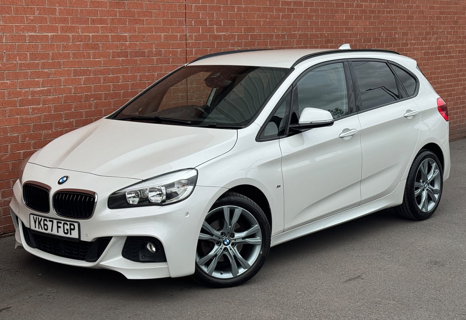 BMW 2 Series Active Tourer 2017 - Cars