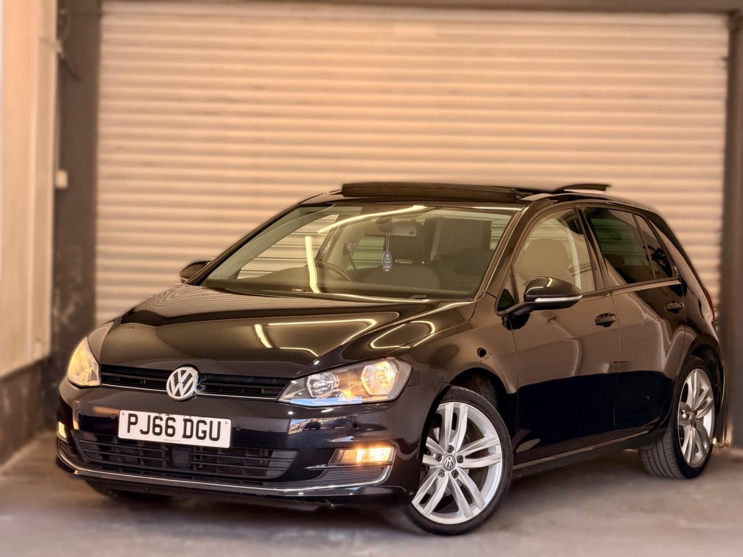 Volkswagen Golf 2016 - Cars