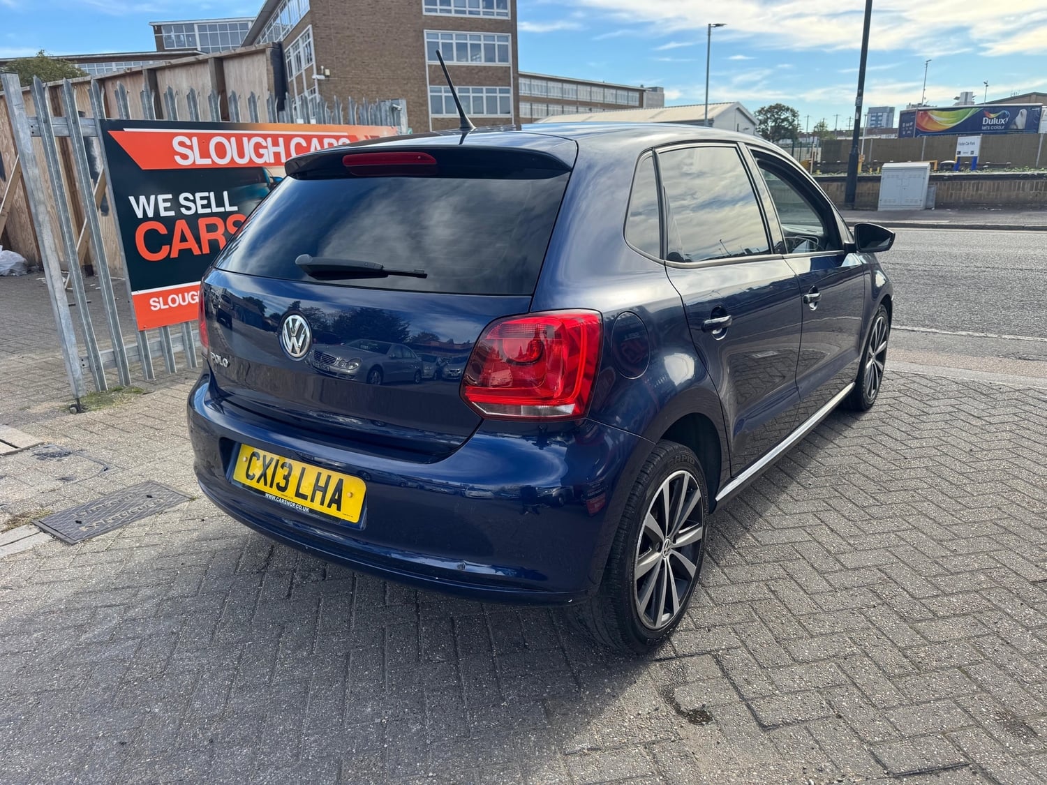 Volkswagen Polo 2013 - Cars in Slough
