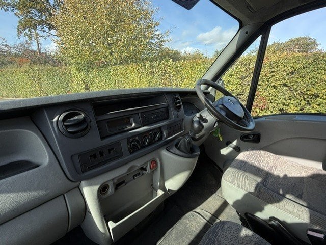 JMS Coach build Renault Master  Horsebox - Trailers & Horseboxes