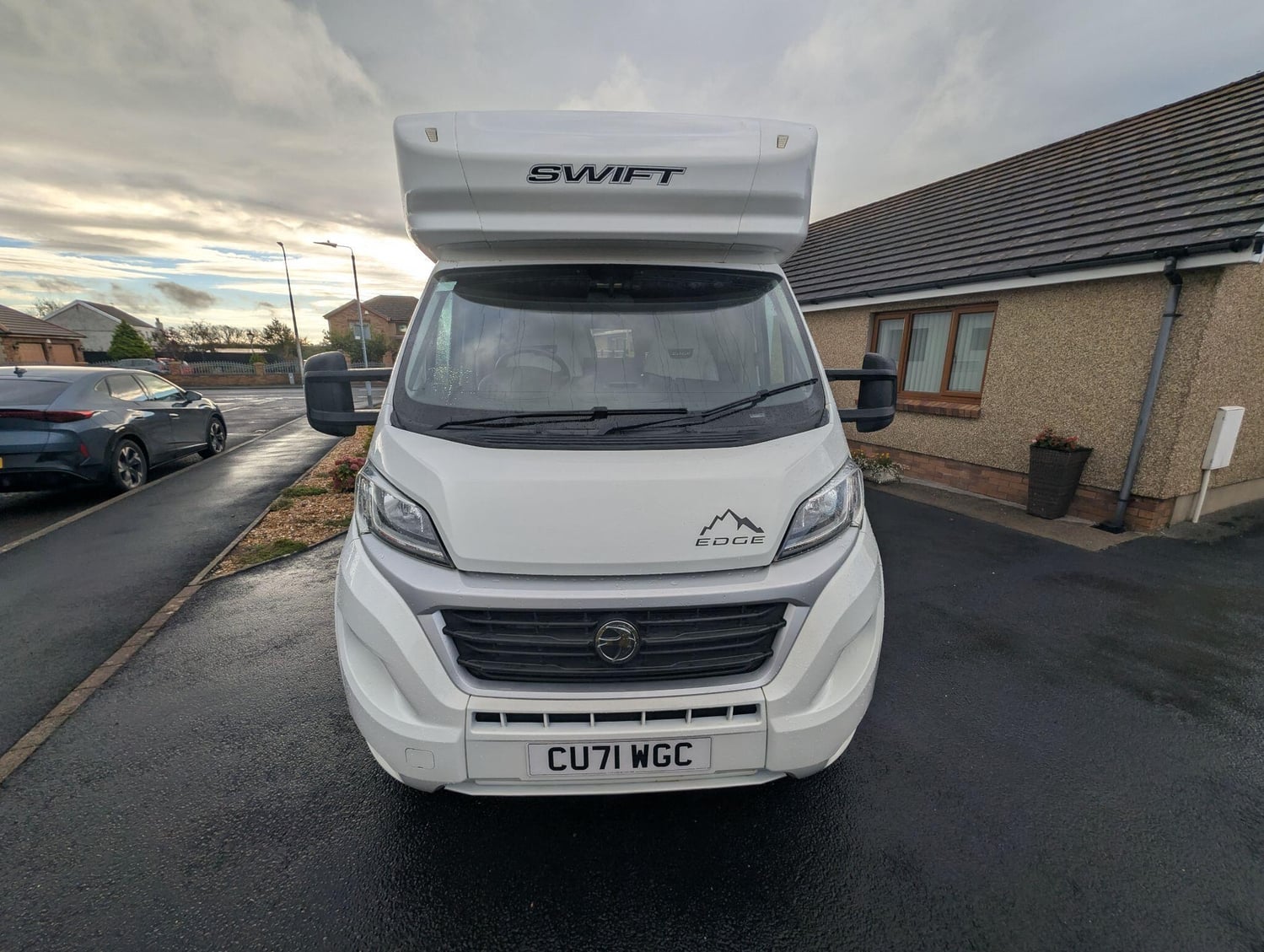 [6 berth ]Swift Edge 486