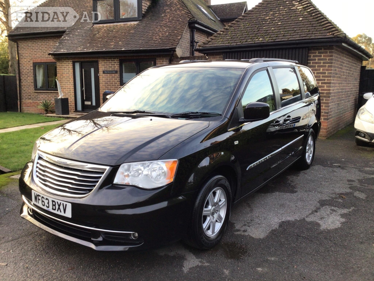 [ berth ]Chrysler Grand Voyager