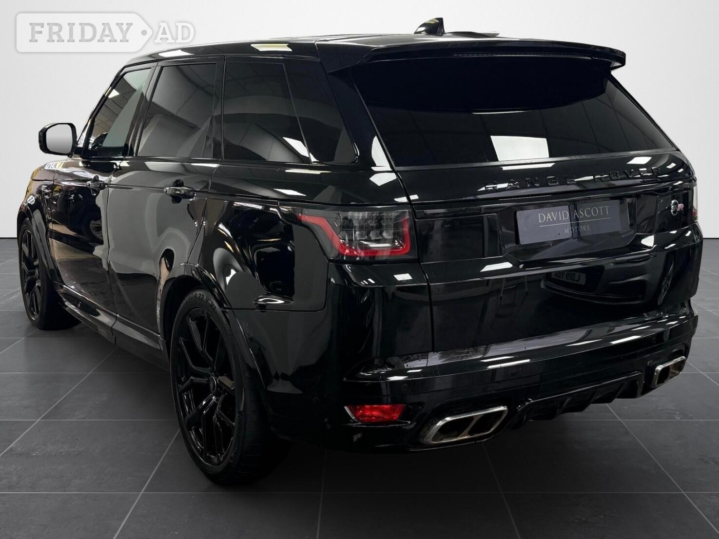 [ berth ]Land Rover Range Rover Sport