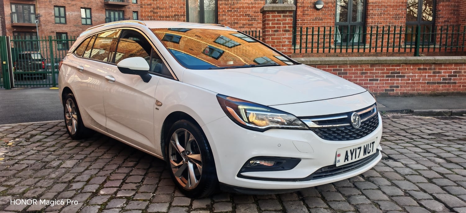 [ berth ]Vauxhall Astra