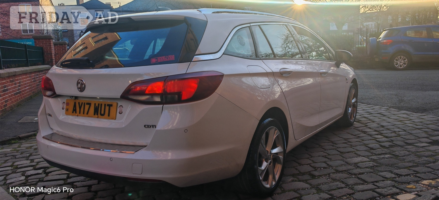 Vauxhall Astra 2017 - Cars in Macclesfield