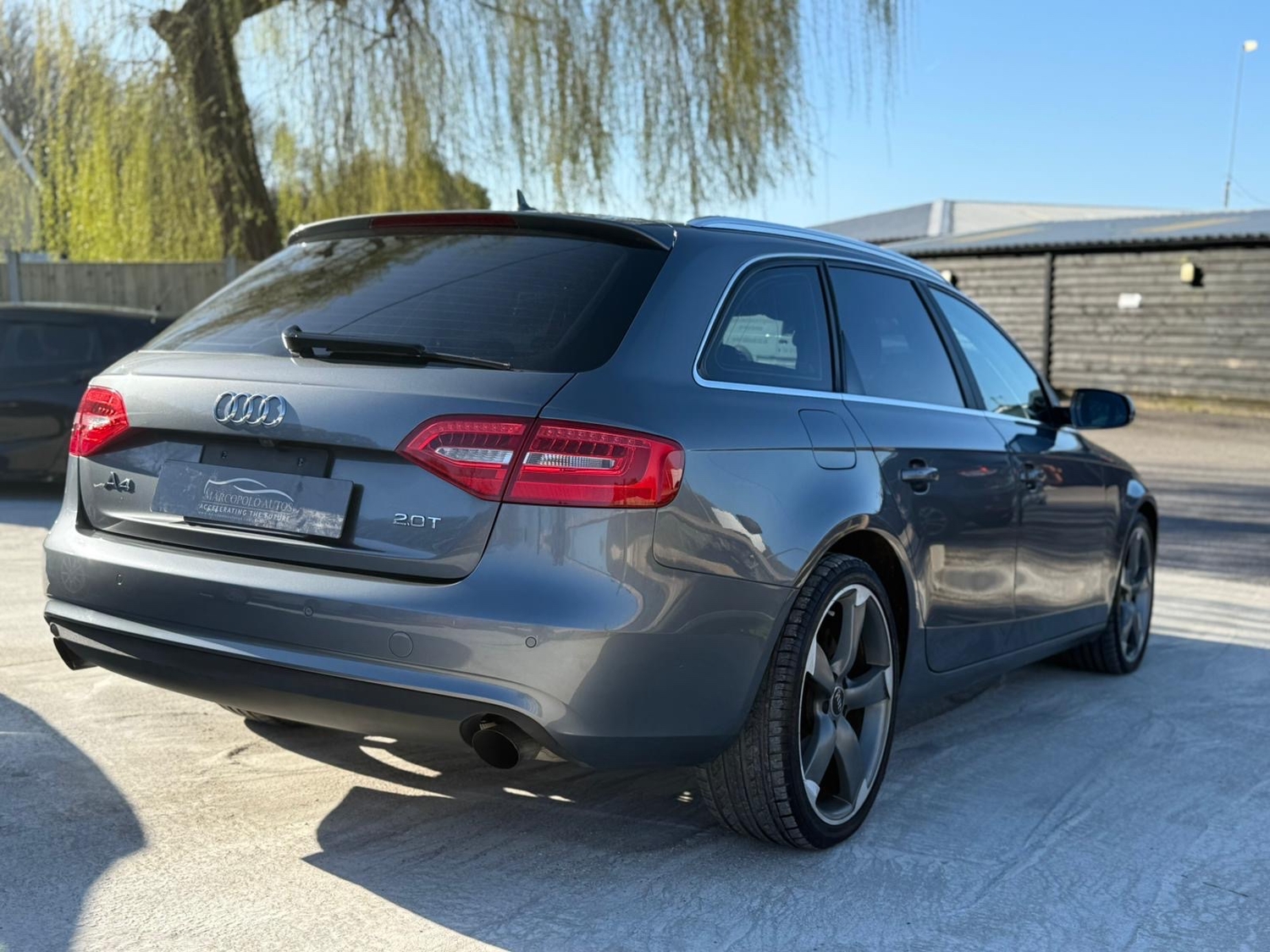 [ berth ]Audi A4