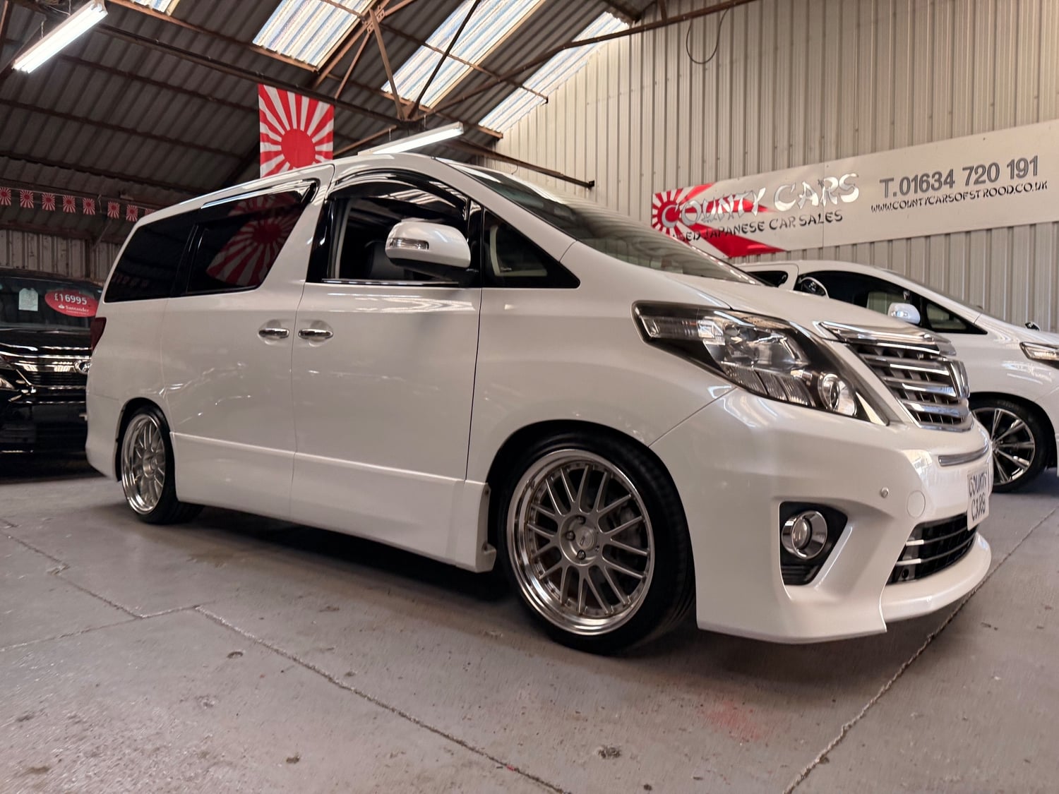 [ berth ]Toyota Alphard