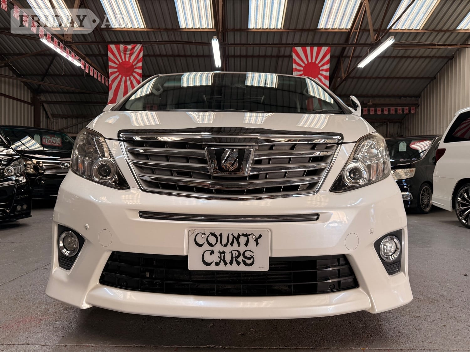 Toyota Alphard 2013 - Cars