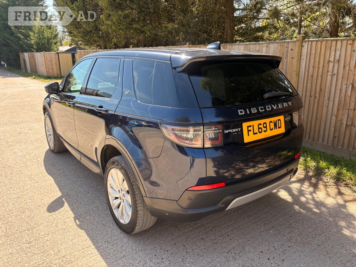 Land Rover Discovery Sport 2019 - Cars in Tonbridge