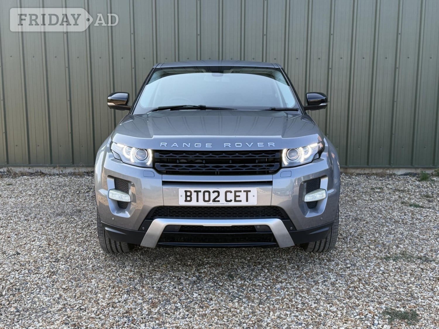 Land Rover Range Rover Evoque Reading