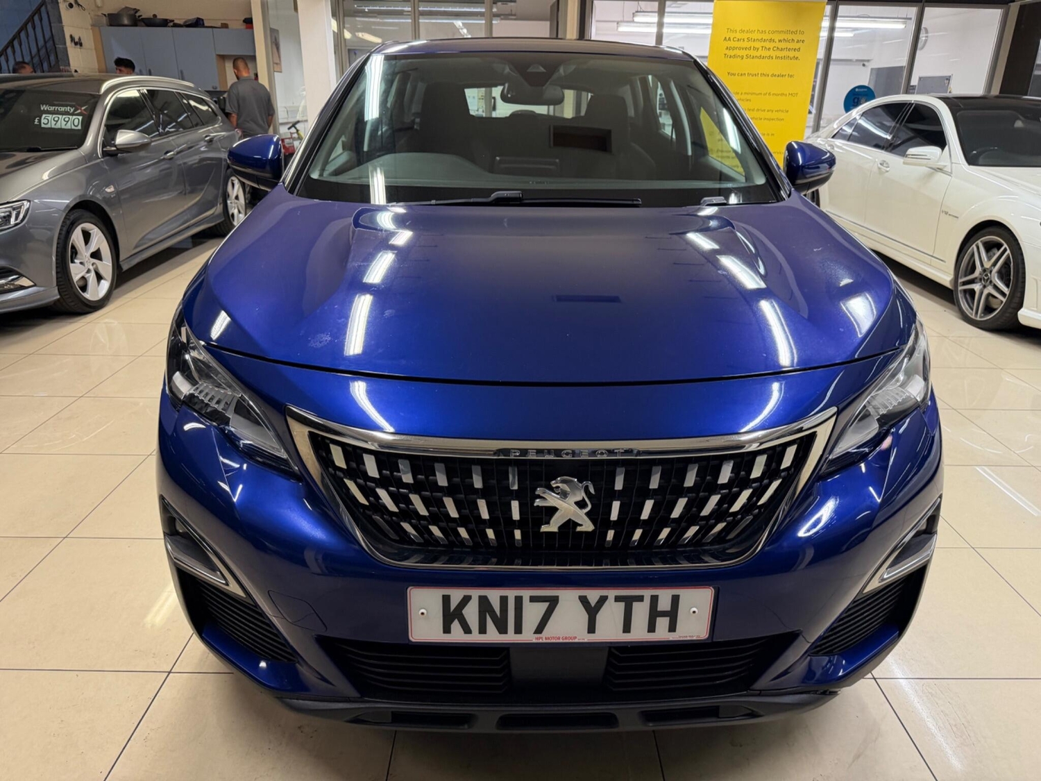 [ berth ]Peugeot 3008