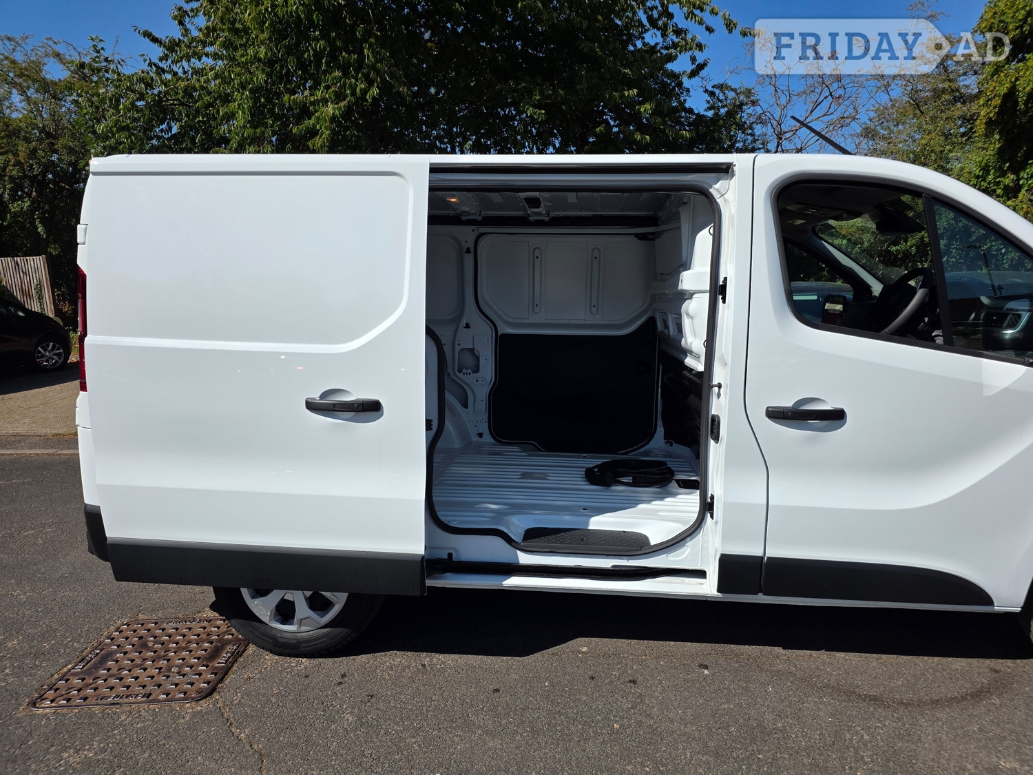 Renault Trafic 2025 - Vans & Commercial Vehicles