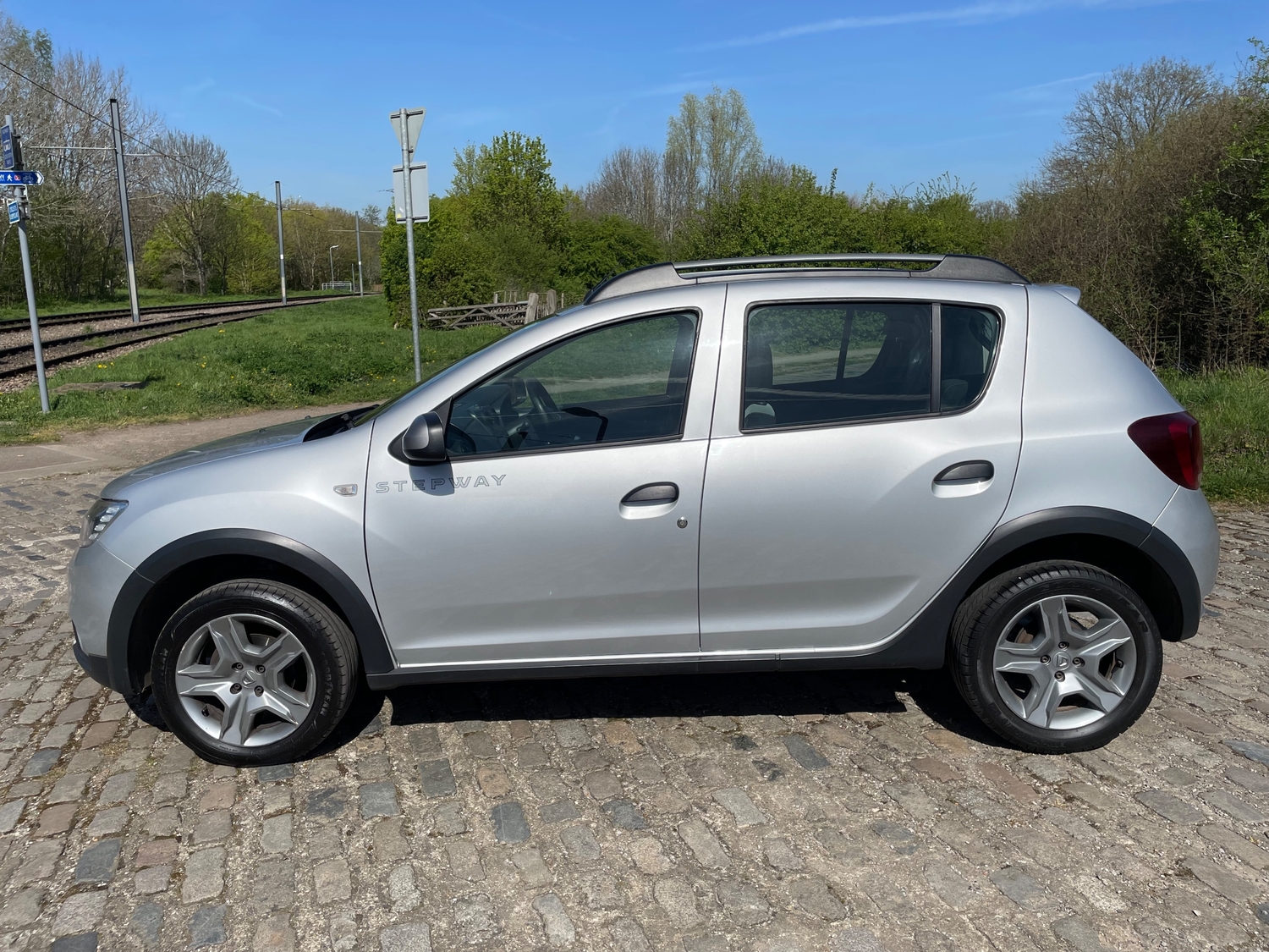 Dacia Sandero Stepway 2017 - Cars in Croydon