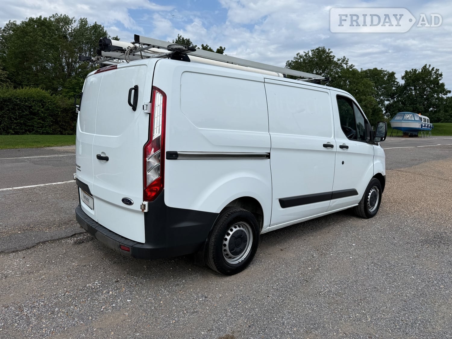 Ford Transit Custom 2017 - Vans & Commercial Vehicles in Chertsey