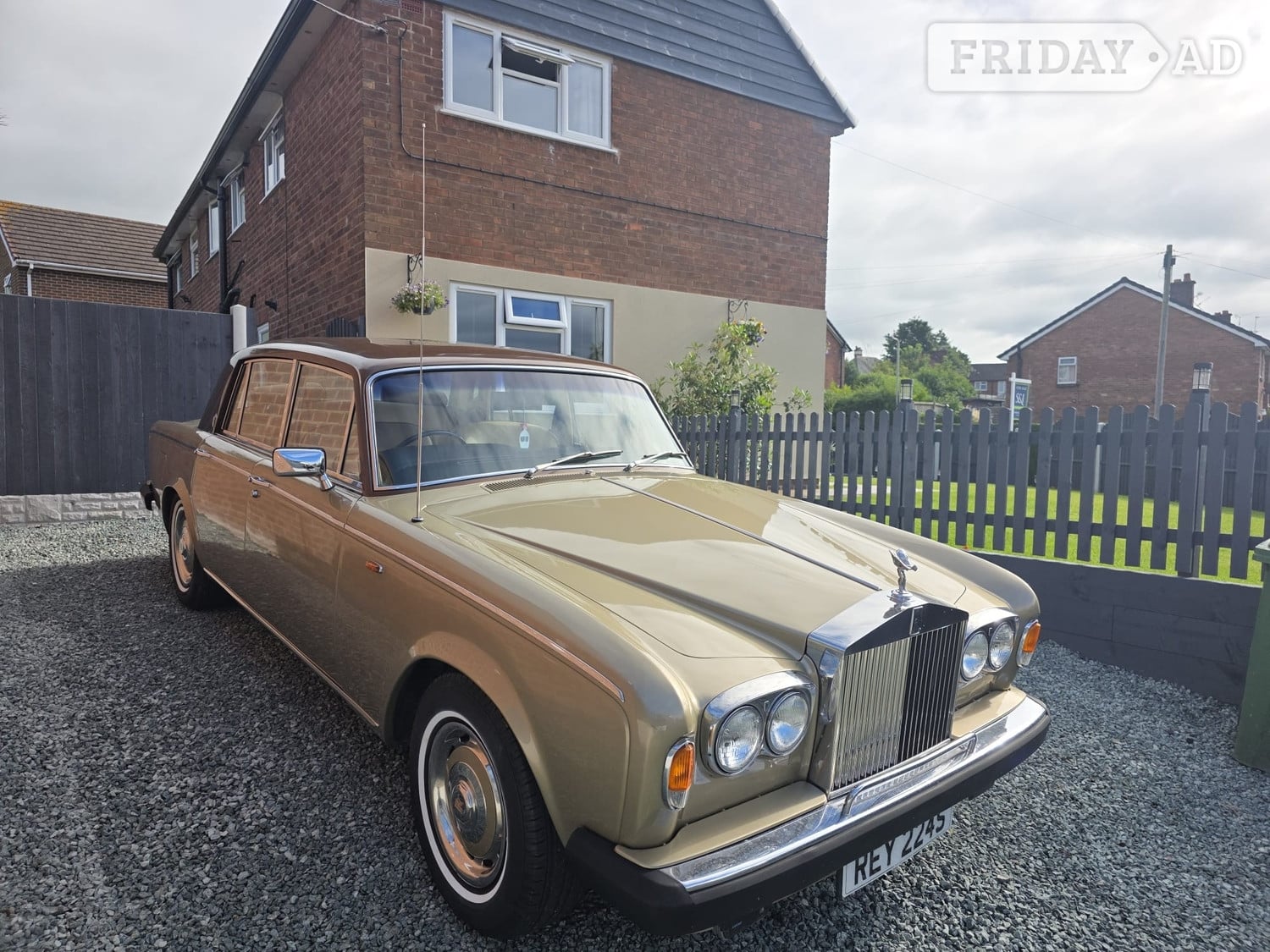 [ berth ]Rolls-Royce Silver Shadow