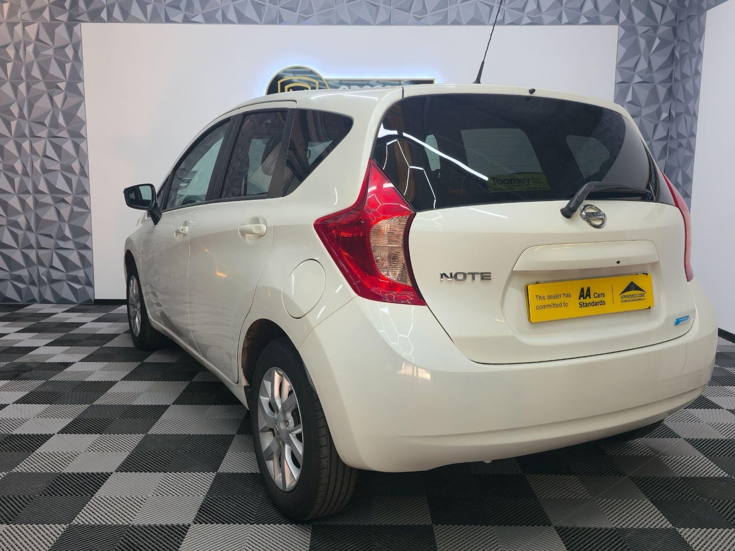 Nissan Note 2014 - Cars