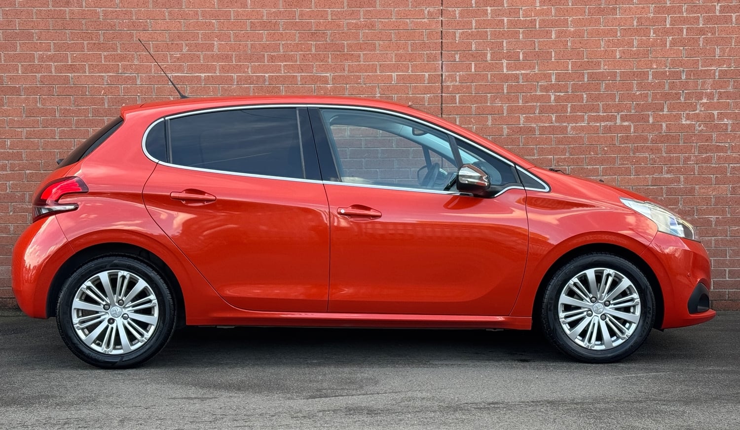 Peugeot 208 Doncaster