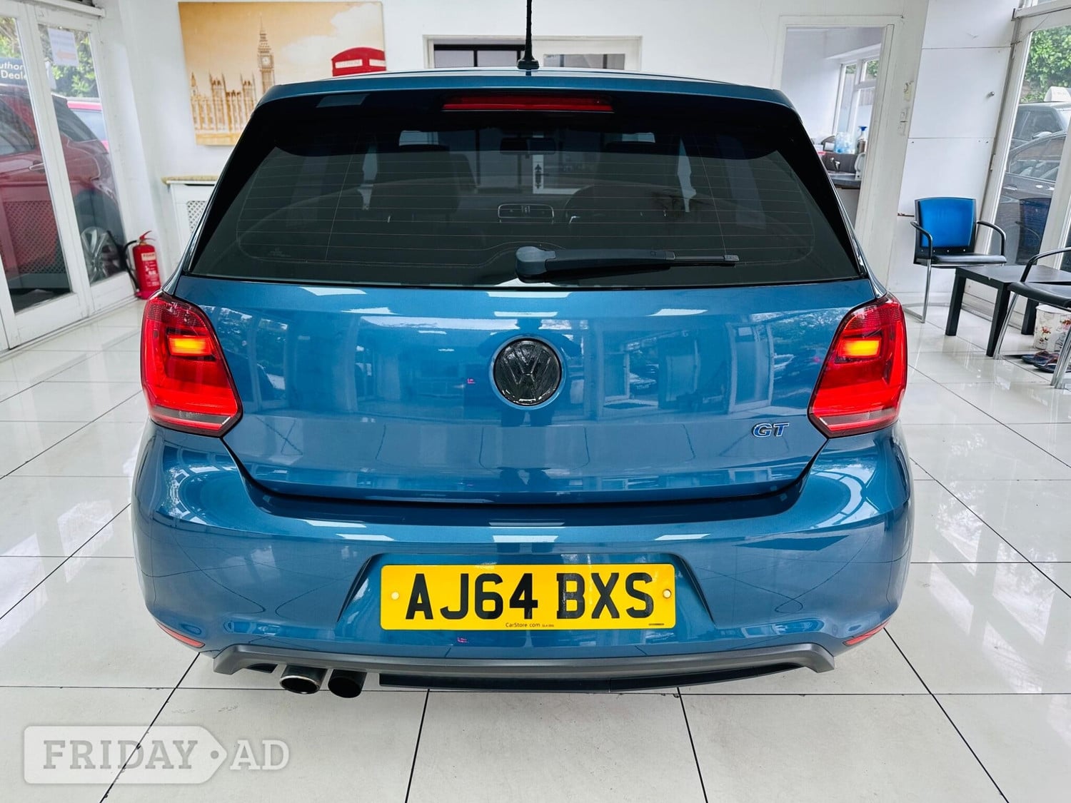 Volkswagen Polo 2015 - Cars