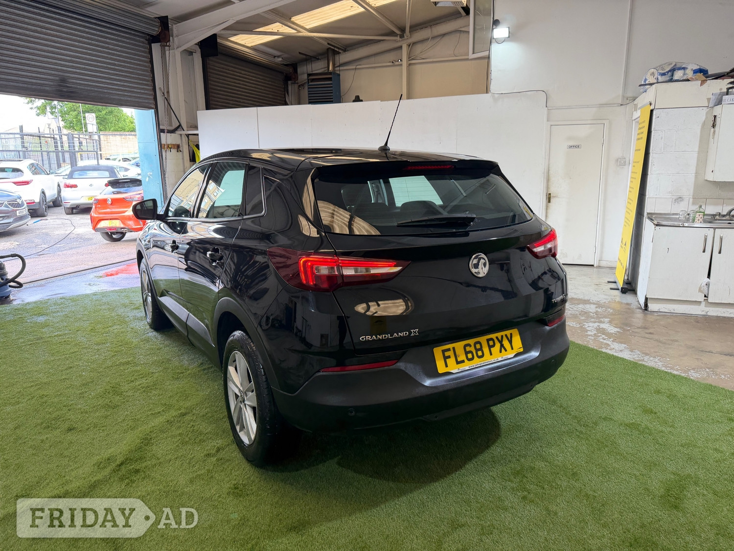 [ berth ]Vauxhall Grandland X