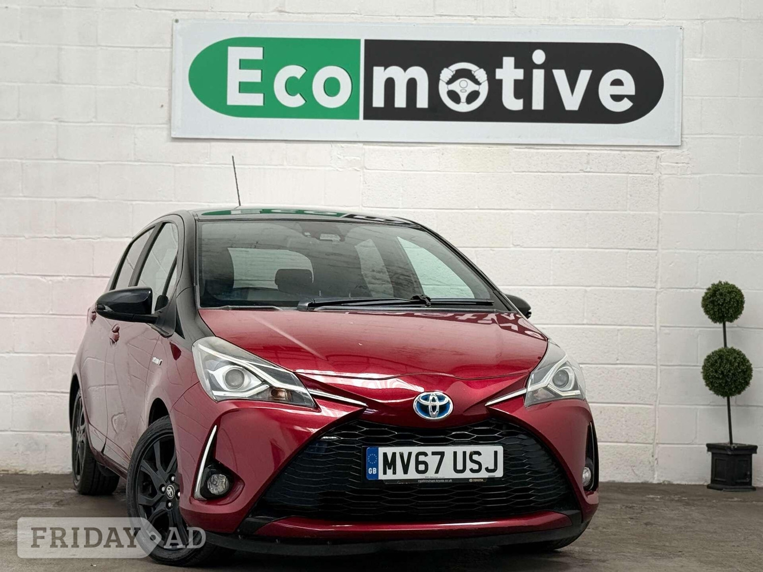 Toyota Yaris 2017 in Uxbridge