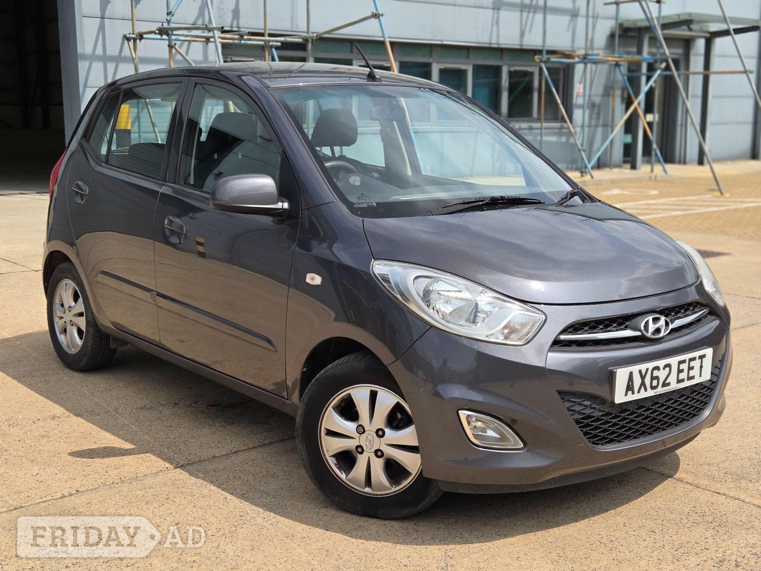 Hyundai i10 2013 in Slough