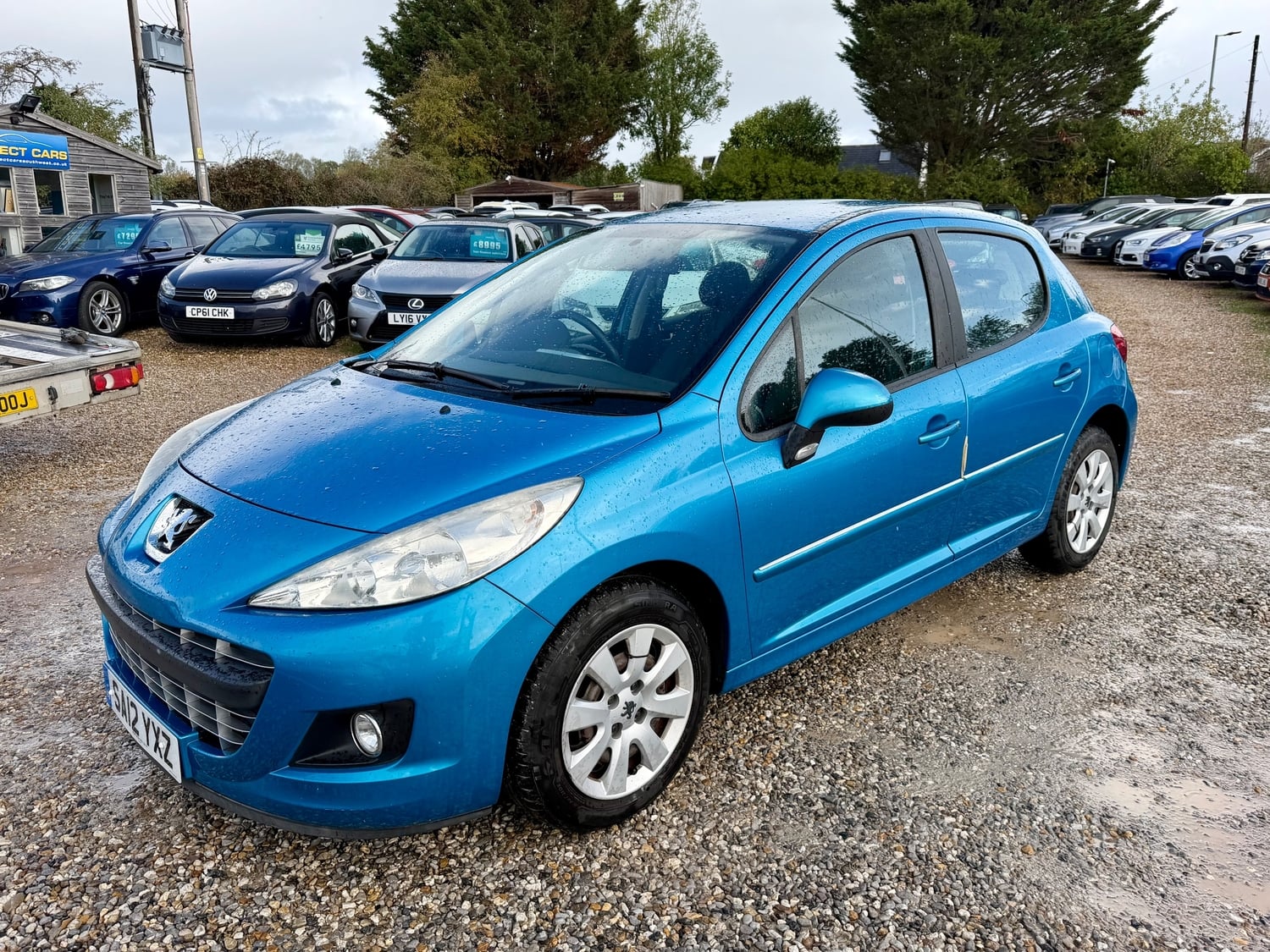 Peugeot 207 2012 - Cars