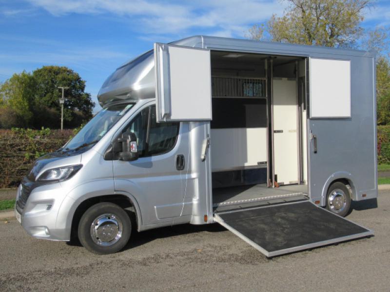   Newark-on-Trent