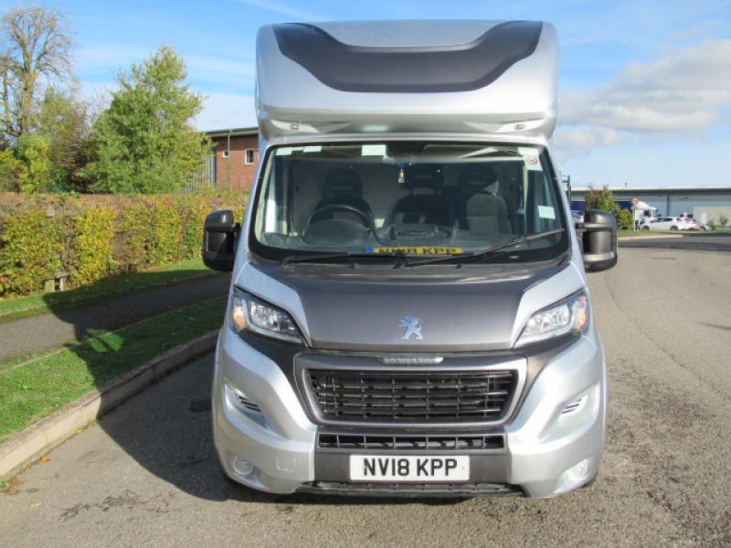 Boxer Peugeot Horsebox - Trailers & Horseboxes in Newark-on-Trent