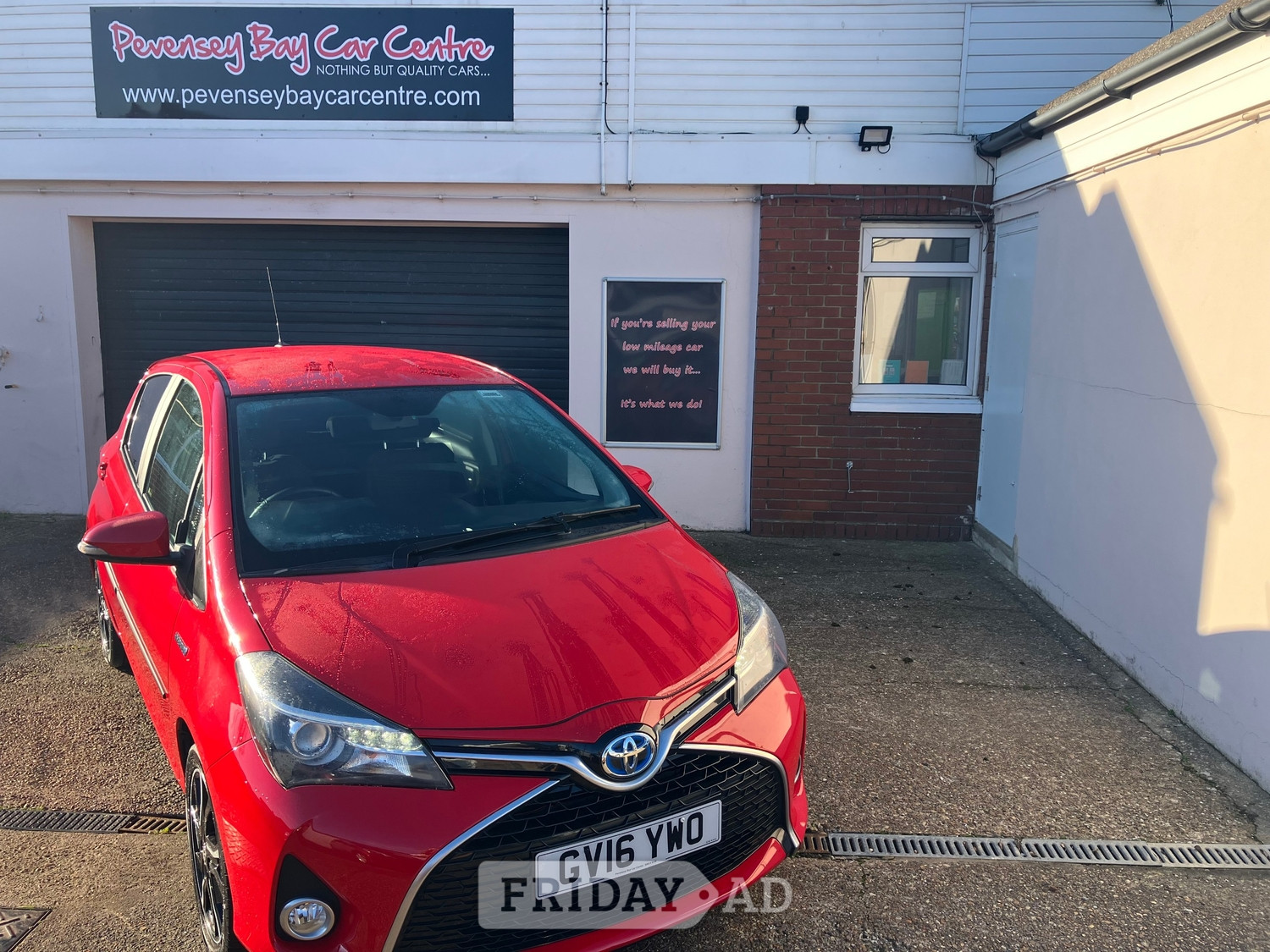 Toyota Yaris 2016 in Pevensey