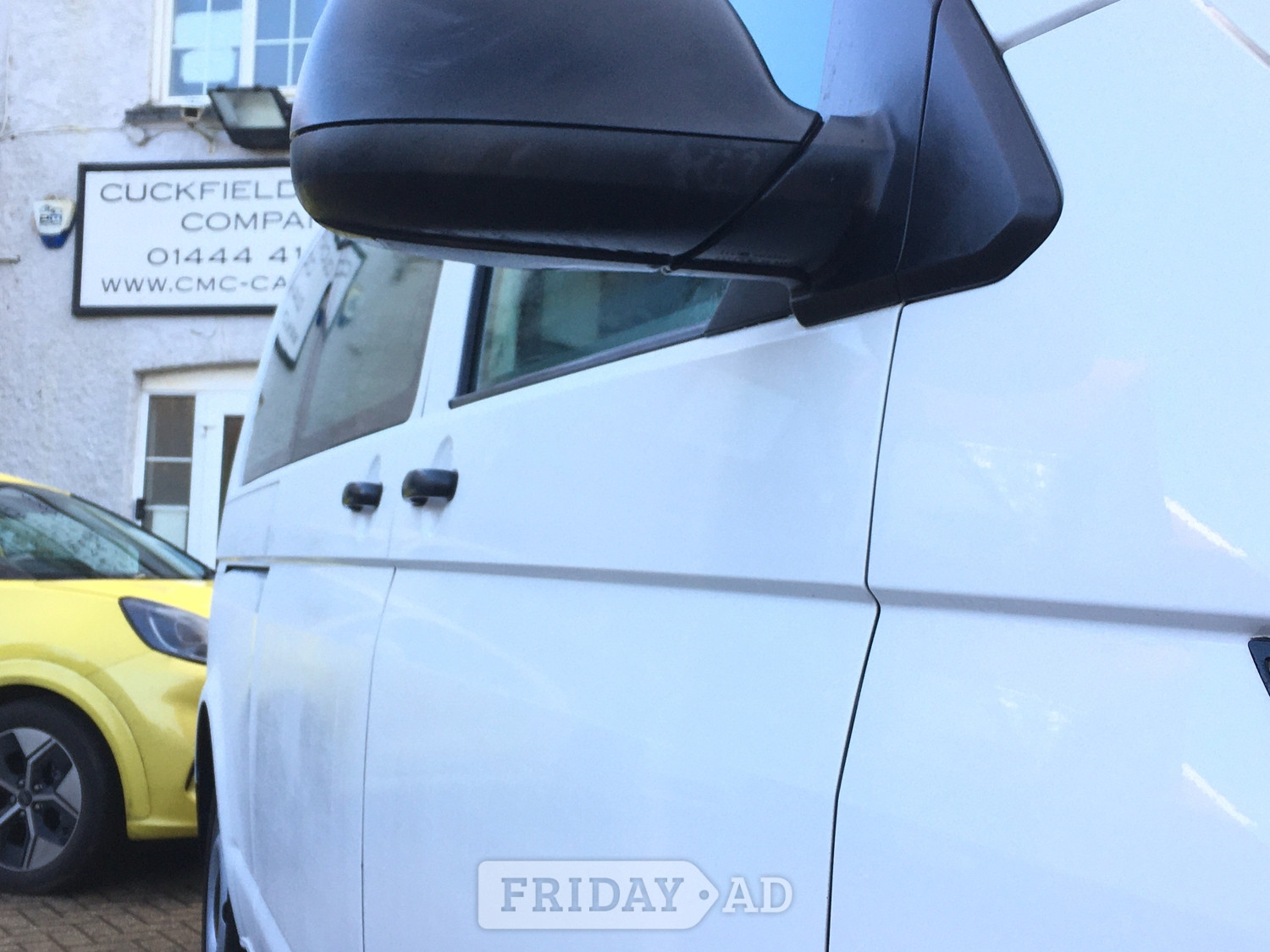 [ berth ]Volkswagen Transporter Shuttle